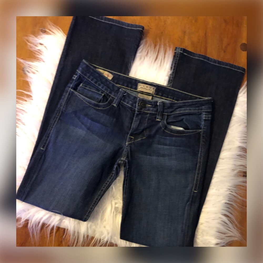Flared jeans - Picture 2 of 3